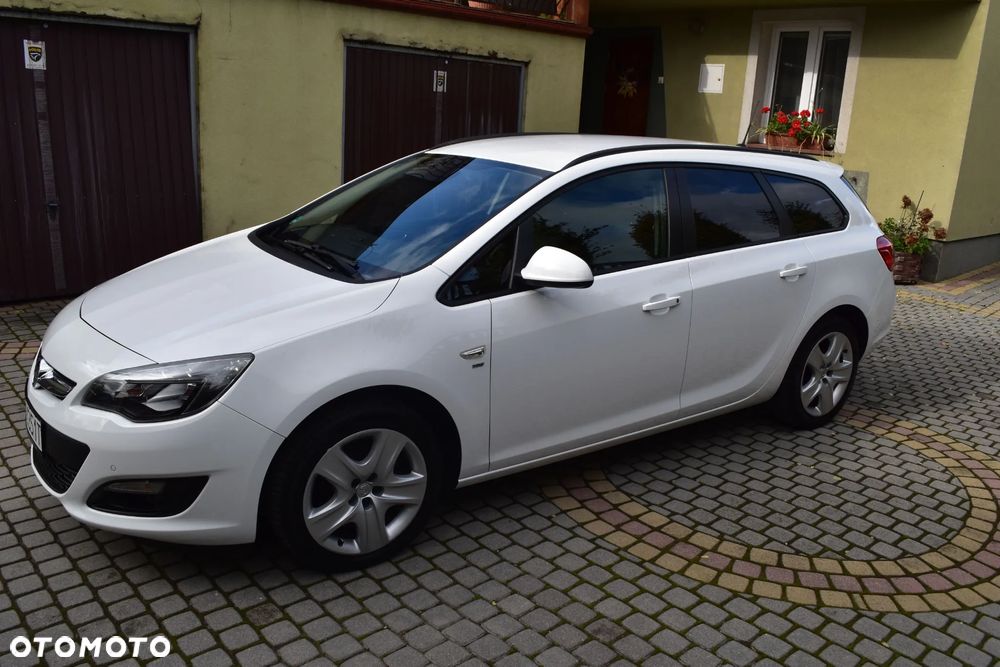 Opel Astra 1.4 Turbo Sports Tourer ENERGY - 11
