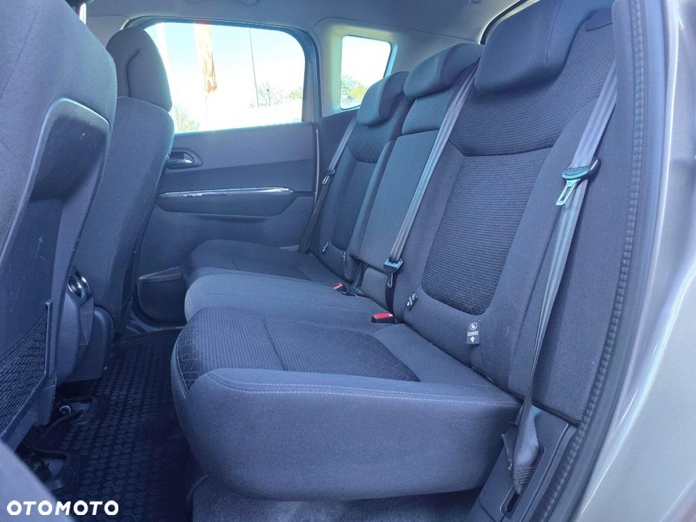 Peugeot 3008 1.6 HDi Active - 17