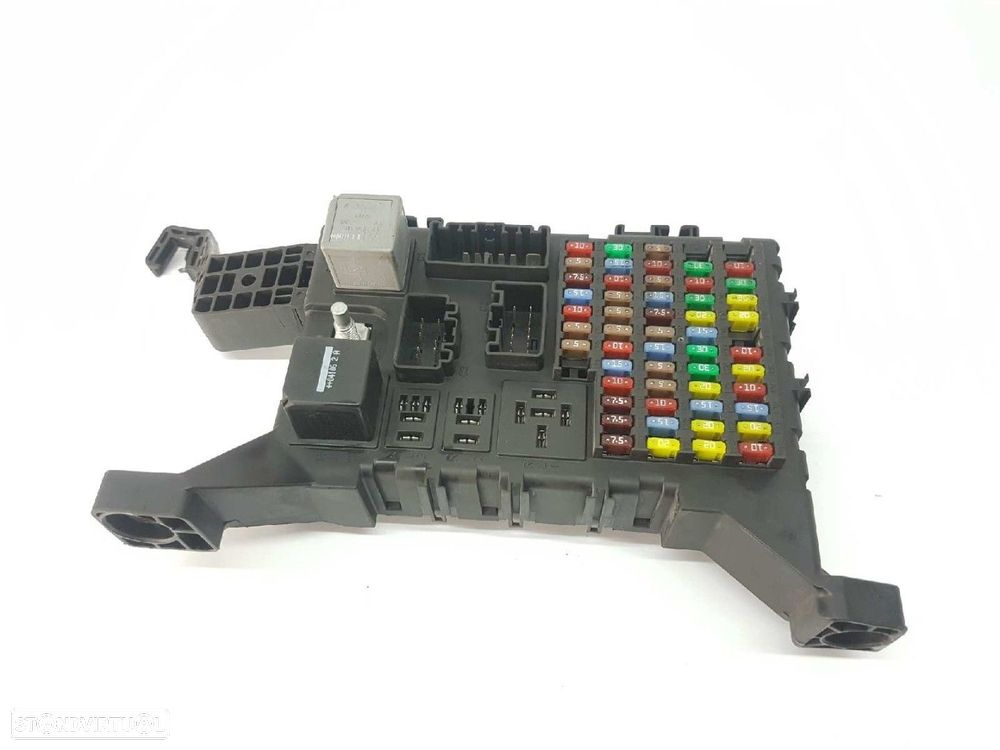 CAIXA DE RELÉS/ FUSÍVEIS JAGUAR X-TYPE 2.0 D CLASSIC - 1