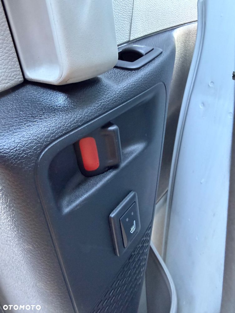 Chrysler Pacifica - 14