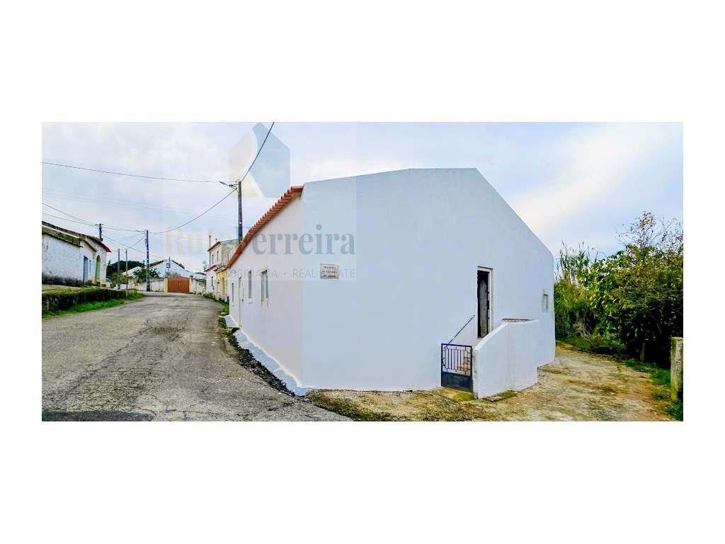 Moradia Térrea T3 e Logradouro , Vilar - Cadaval - Grande imagem: 4/19