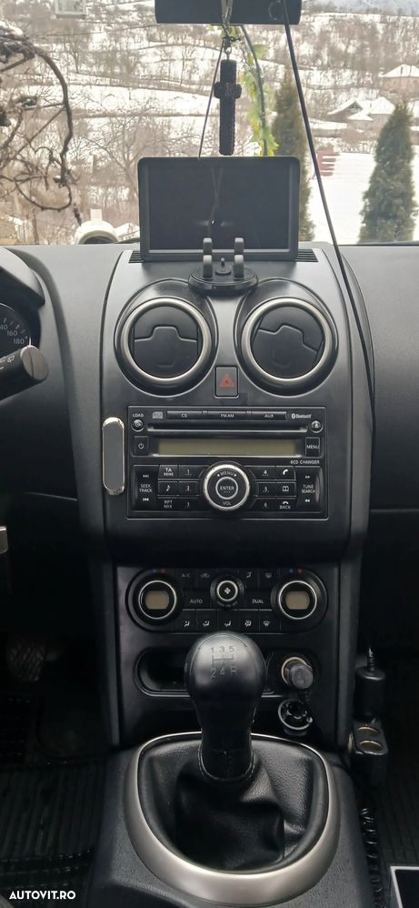 Nissan Qashqai - 11