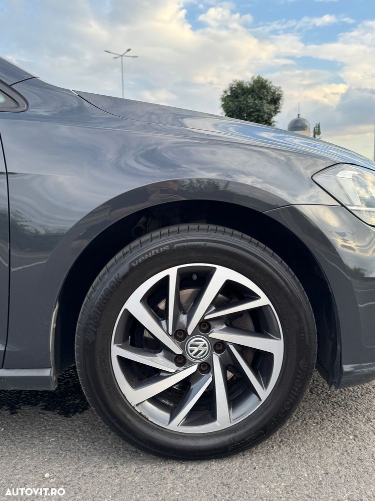 Volkswagen Golf 1.6 TDI Comfortline - 9