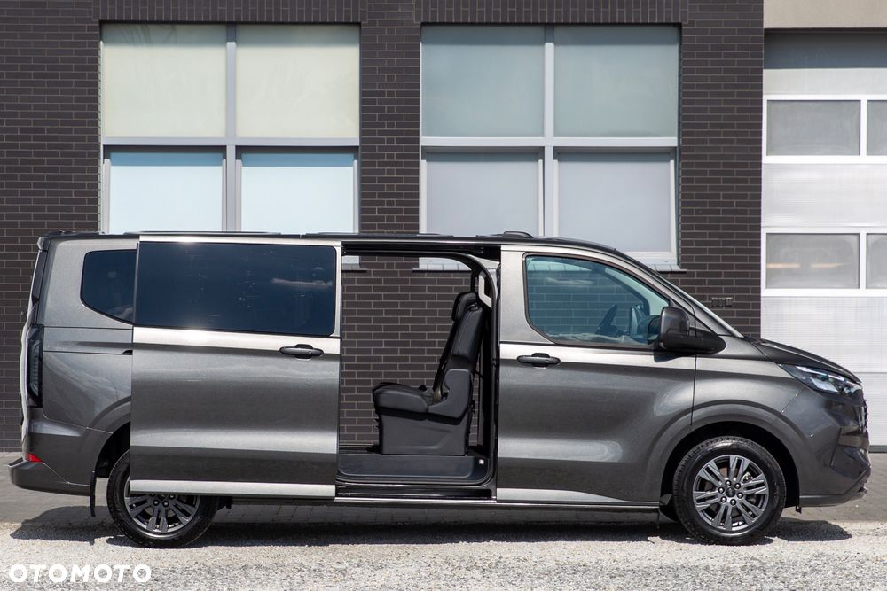 Ford Tourneo Custom - 6
