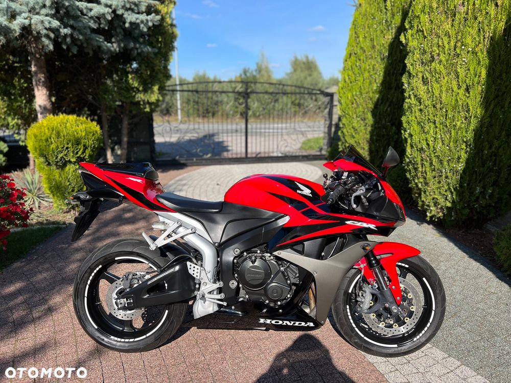 Honda CBR - 7