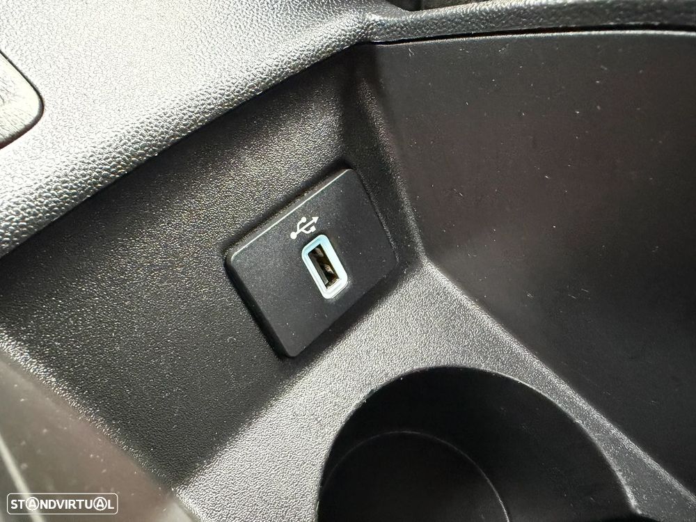 Ford Fiesta 1.0 EcoBoost S&S ST-LINE - 20