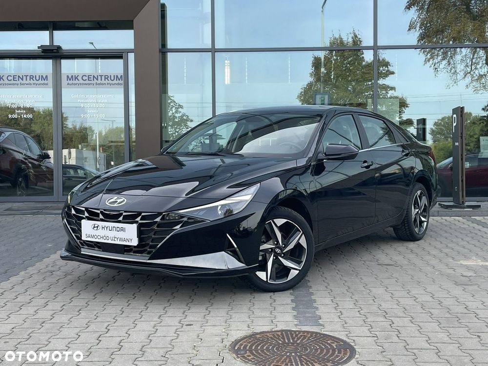 Hyundai Elantra - 2