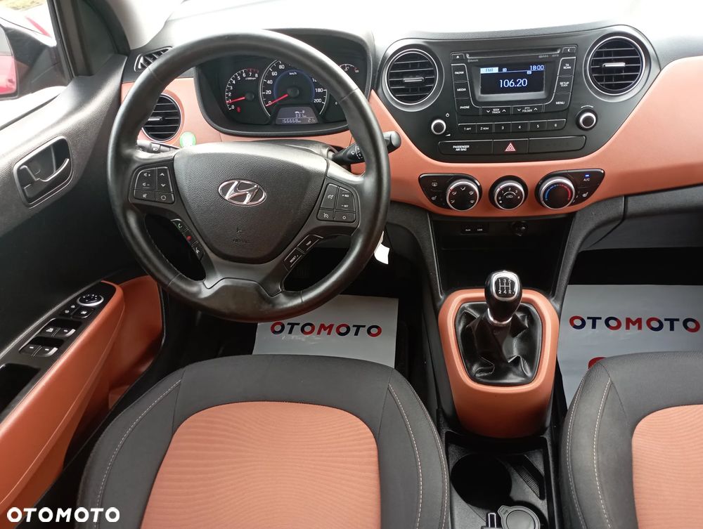 Hyundai i10 1.2 Fifa World Cup Edition - 23