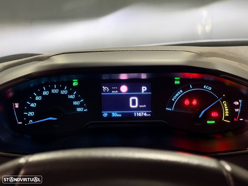 Peugeot e-208 Style - 8