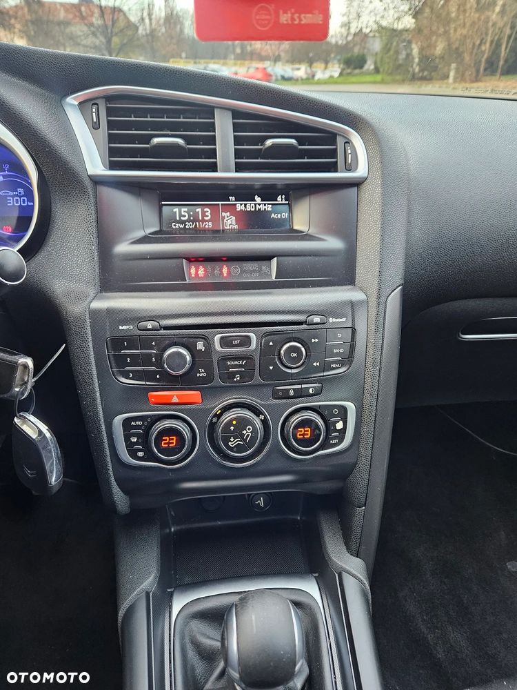 Citroën C4 VTi 120 Exclusive - 20