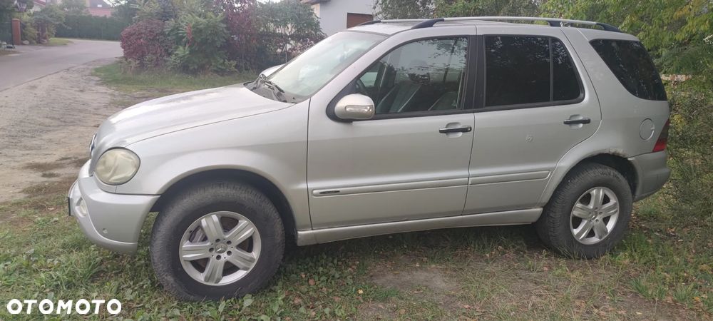 Mercedes-Benz ML - 4