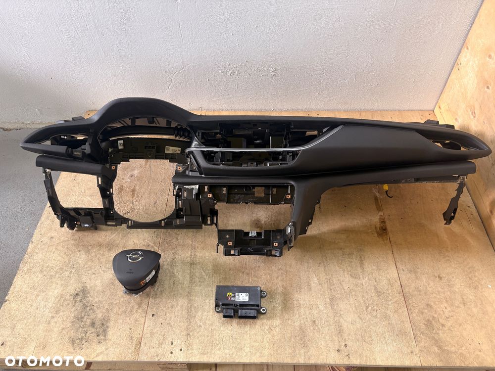 Deska , konsola, airbag Opel insignia B - 1