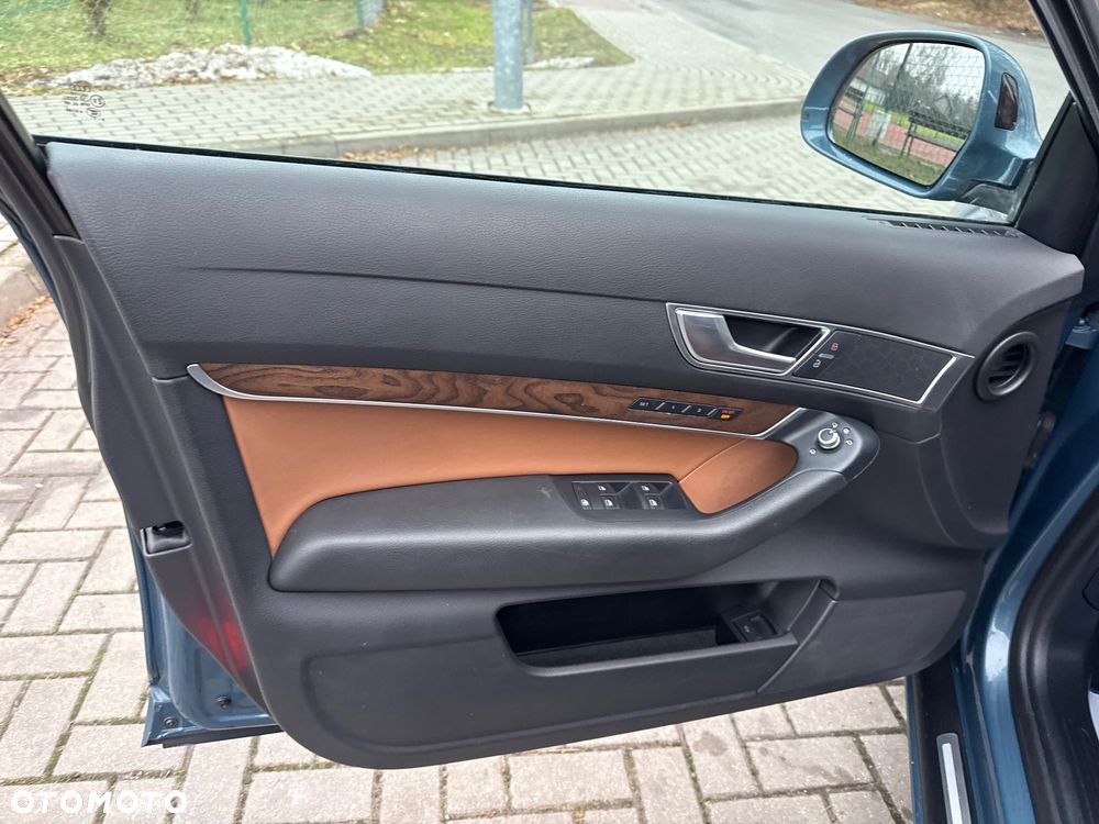 Audi A6 Avant 3.0 TFSI quattro tiptronic - 11