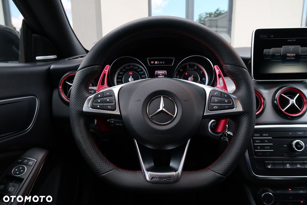 Mercedes-Benz CLA AMG 45 4-Matic - 27