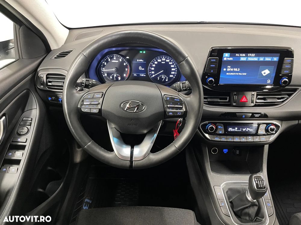 Hyundai i30 1.5 110CP M/T Highway - 7