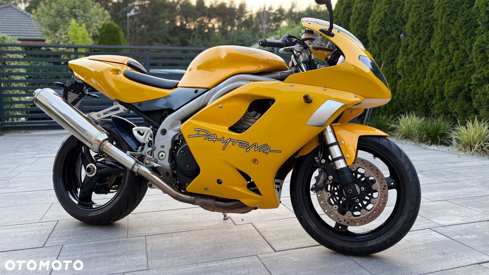 Triumph Daytona - 23