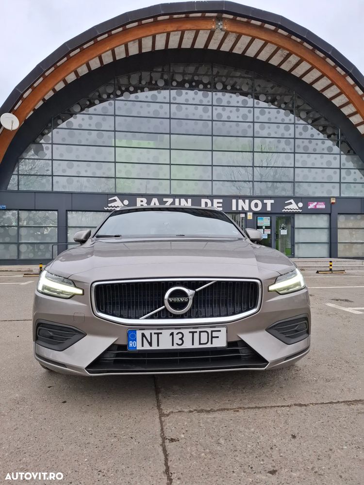 Volvo V60 D3 R-Design - 8