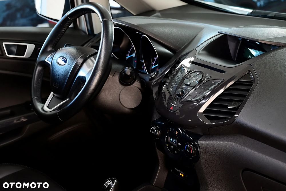 Ford EcoSport 1.0 EcoBoost TITANIUM - 26