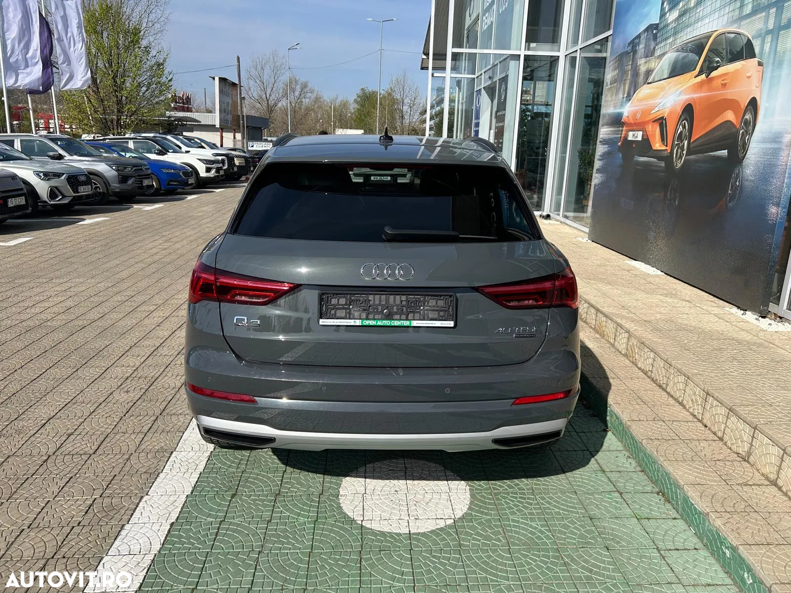 Audi Q3 2.0 40 TFSI S tronic quattro S Line - 3