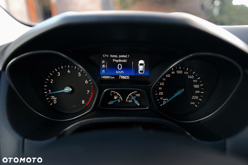 Ford Focus 1.6 Trend Sport PowerShift - 22