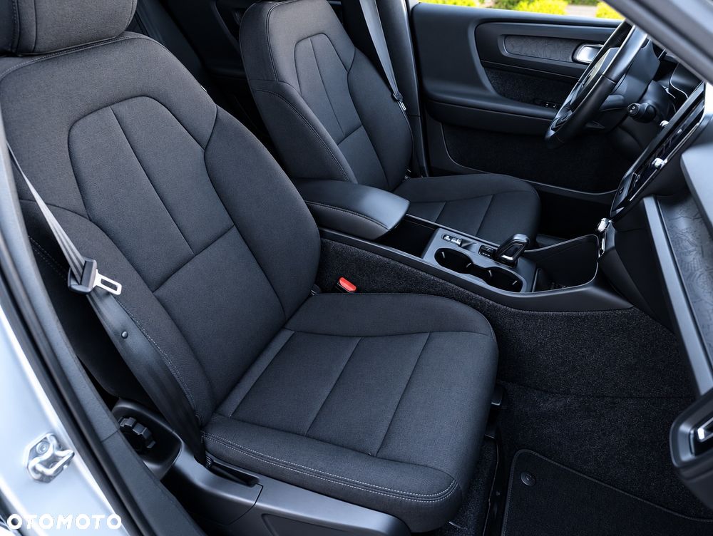 Volvo XC 40 D3 Momentum - 31