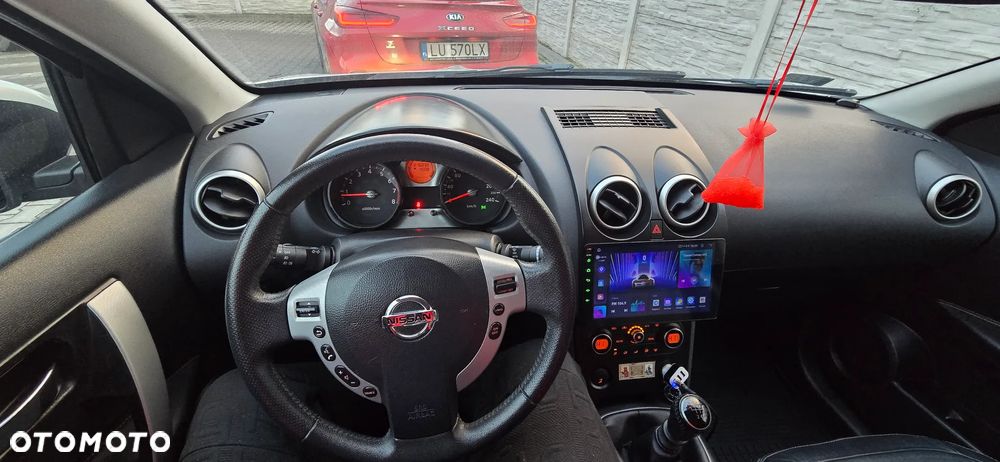 Nissan Qashqai 2.0 4x4 Tekna - 6