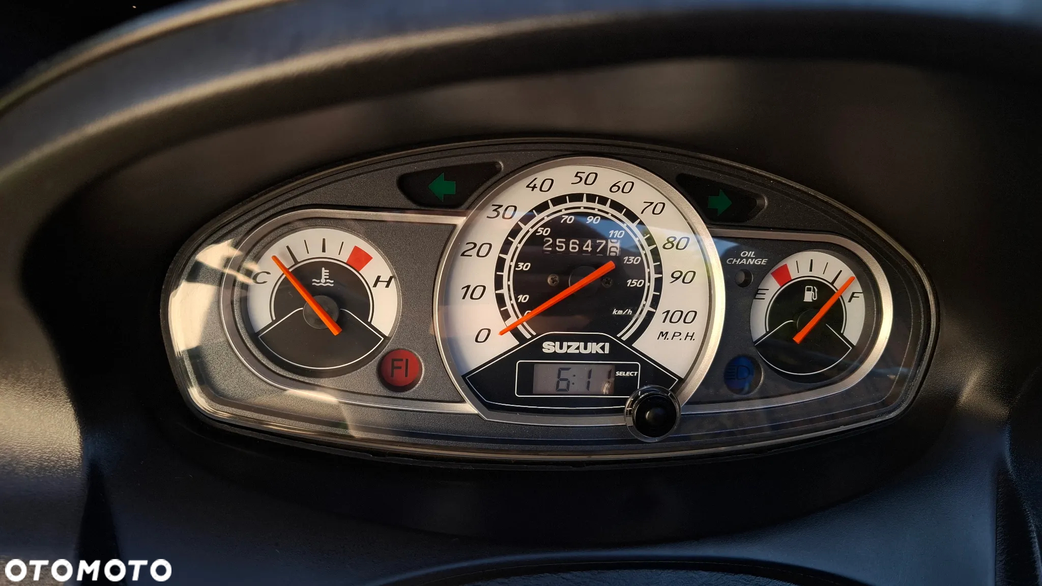 Suzuki Burgman - 8