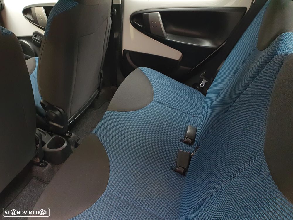 Toyota Aygo 1.0 + AC - 18