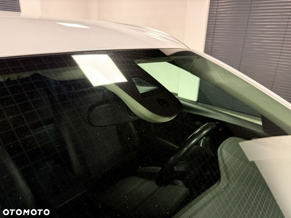 Opel Insignia - 22