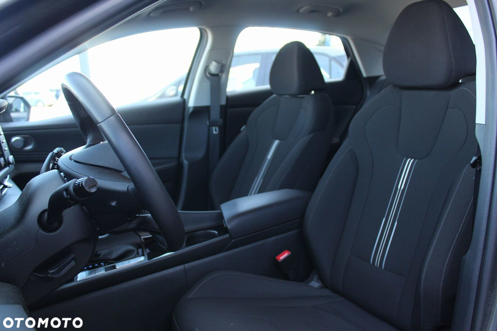 Hyundai Elantra 1.6 Smart CVT - 13