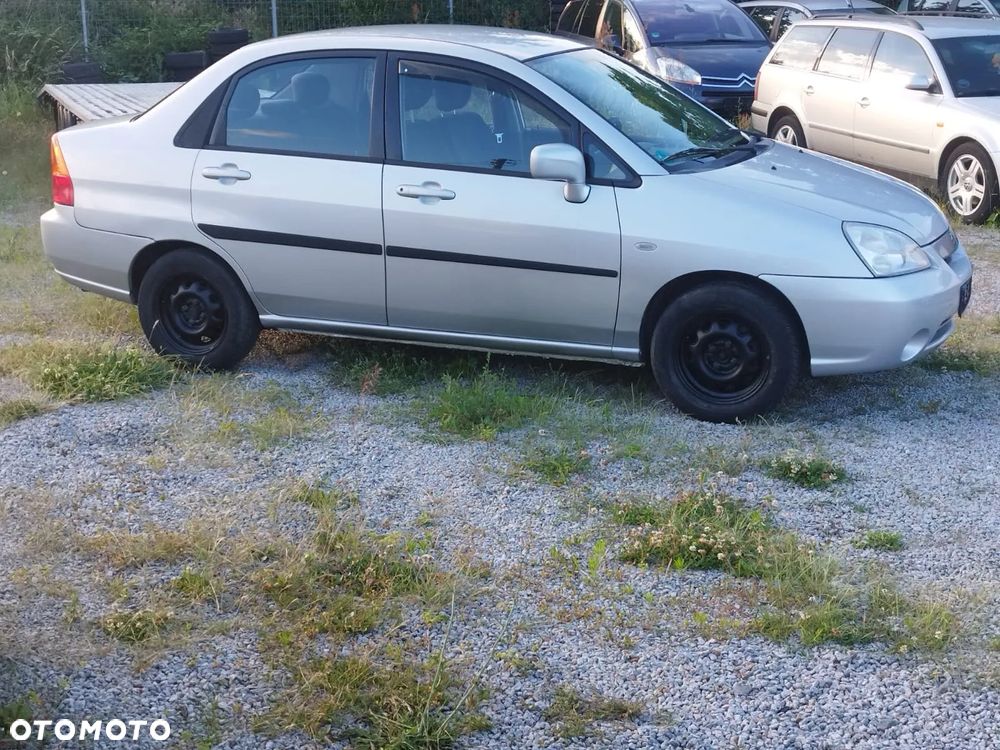 Suzuki Liana - 5