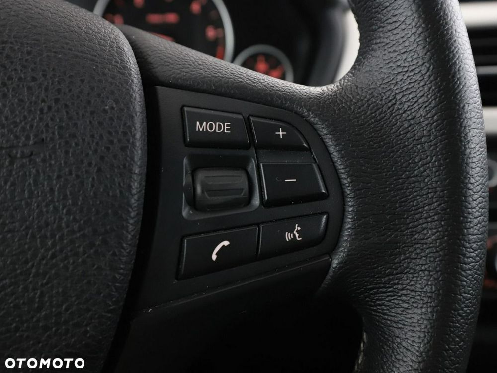 BMW Seria 3 318d Advantage - 30
