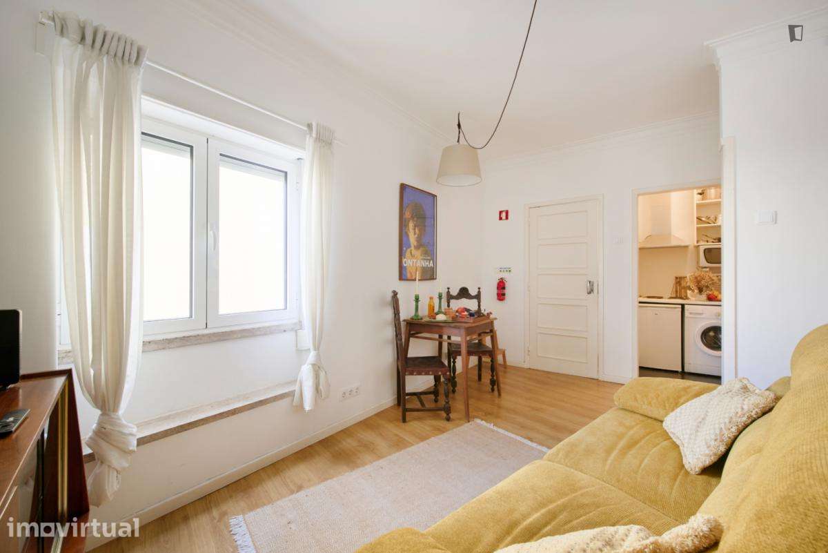 Apartamento com 1 quartos - localizado em Anjos Lisbon - Grande imagem: 3/19