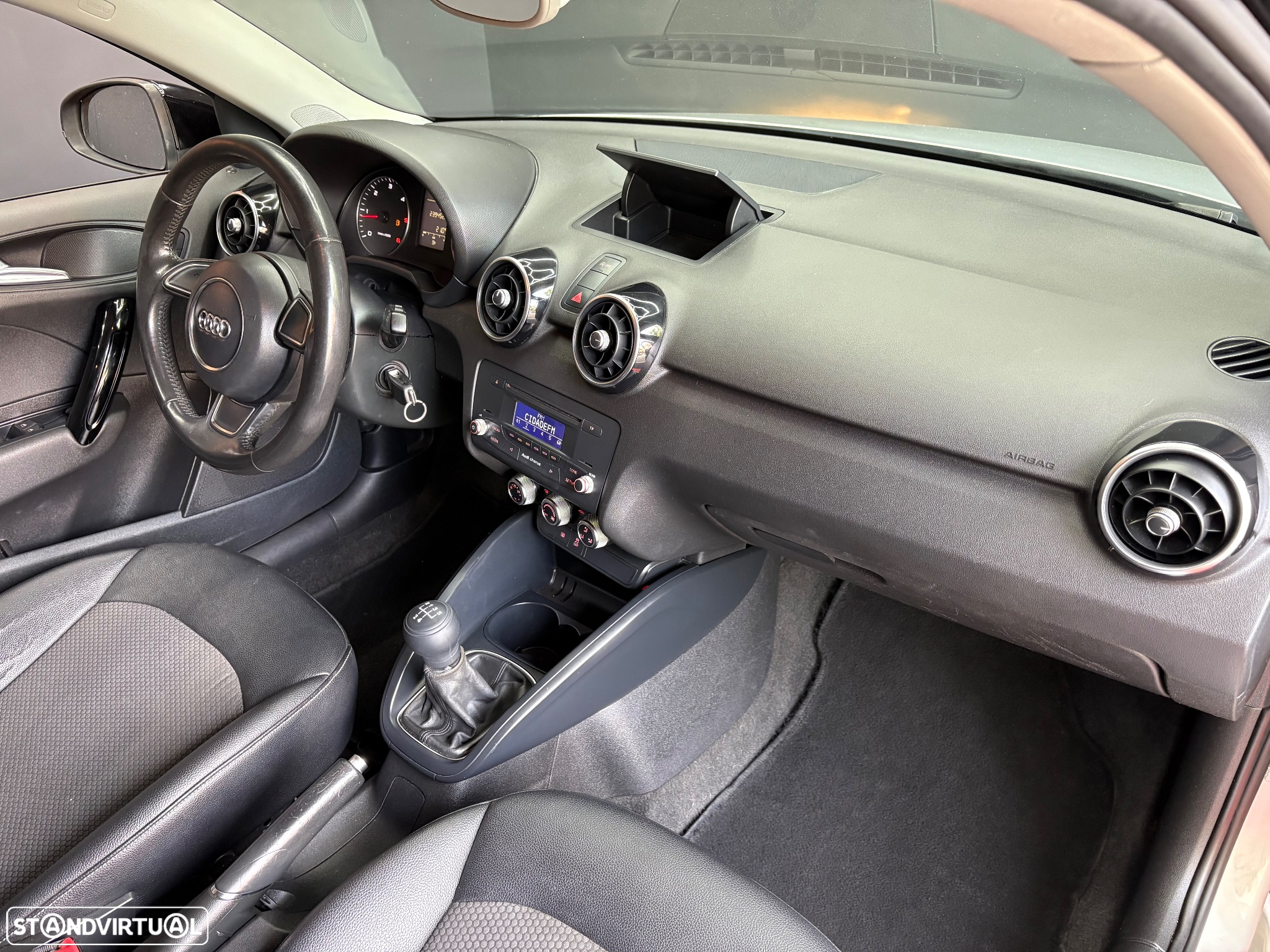 Audi A1 Sportback 1.6 TDI S-line - 13