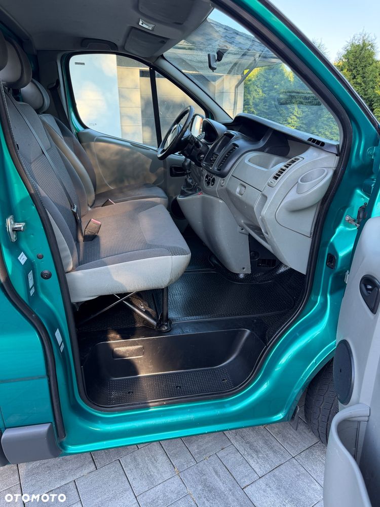Opel Vivaro - 18