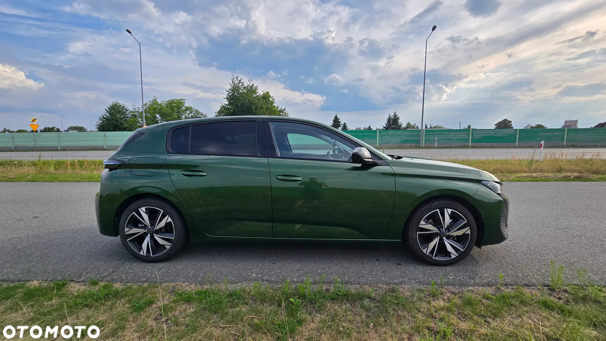 Peugeot 308 1.2 PureTech Allure S&S EAT8 - 11