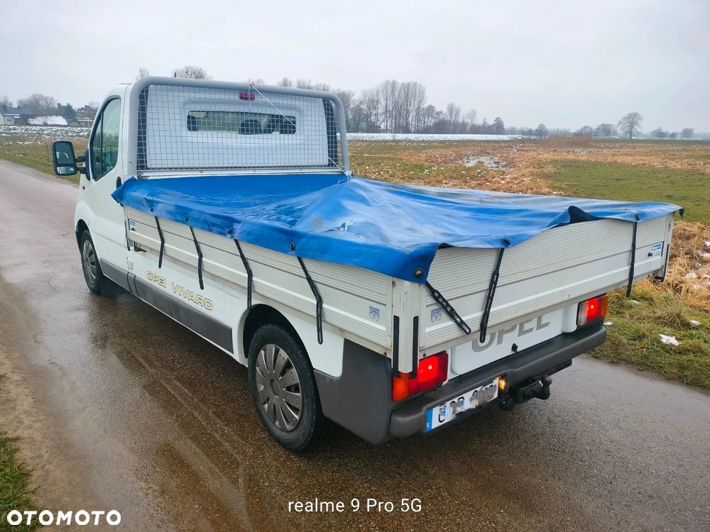 Opel Vivaro - 8