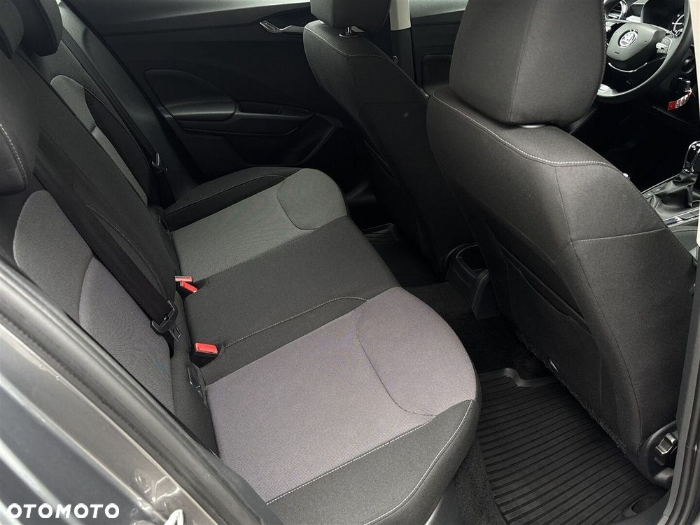 Skoda Fabia 1.0 TSI Ambition - 9