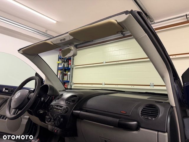 Volkswagen New Beetle Cabriolet 2.0 - 20