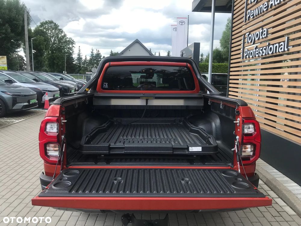 Toyota Hilux 2.8 D-4D mHEV Double Cab Invincible 4x4 - 6