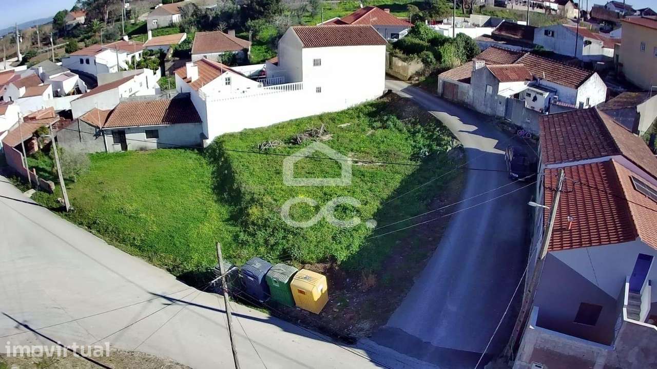 Terreno urbano com 330 m2 - Grande imagem: 2/4