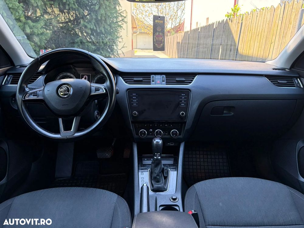 Skoda Octavia 2.0 TDI DSG Style - 7