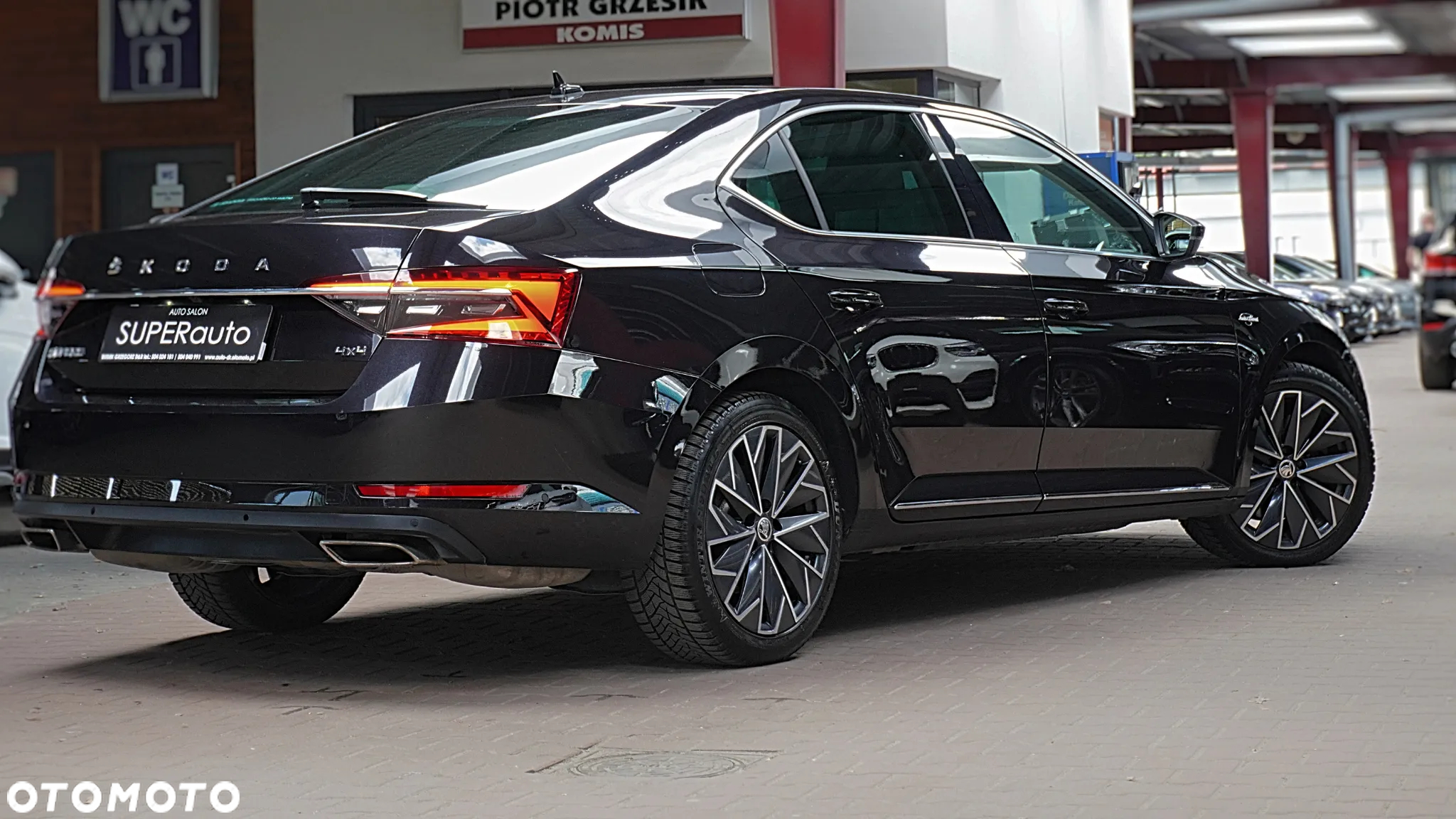 Skoda Superb 2.0 TSI 4x4 L&K DSG - 12