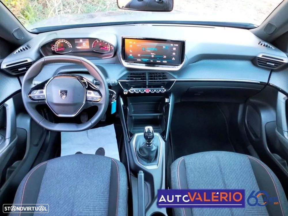 Peugeot 2008 1.2 PureTech Style - 17