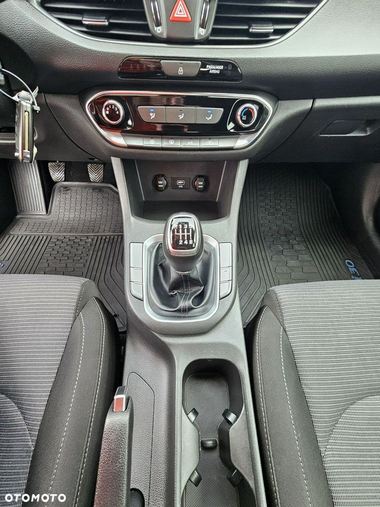 Hyundai i30 - 28