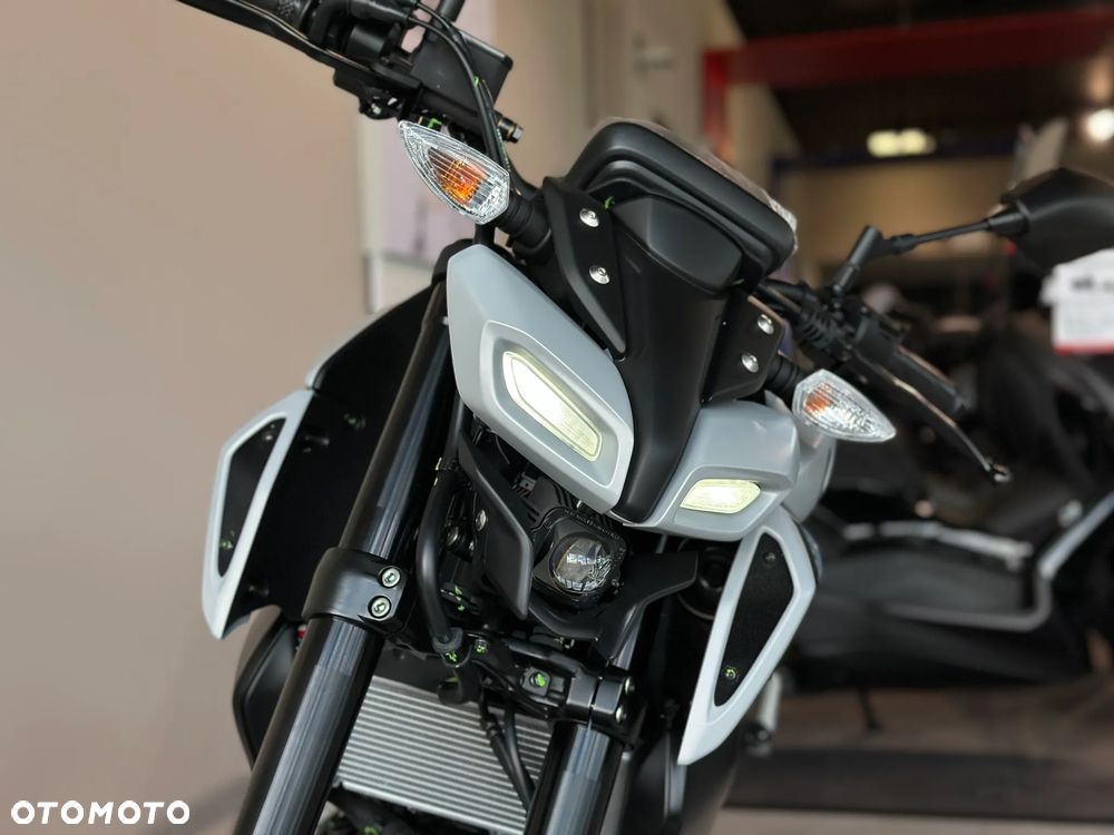 Yamaha MT - 4