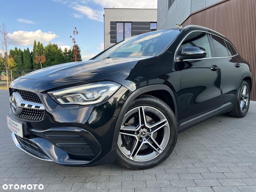 Mercedes-Benz GLA 200 d AMG Line - 12