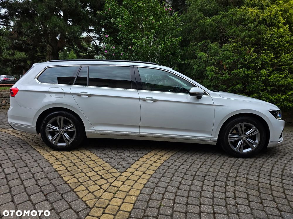 Volkswagen Passat Variant 2.0 TDI EVO Elegance DSG - 12