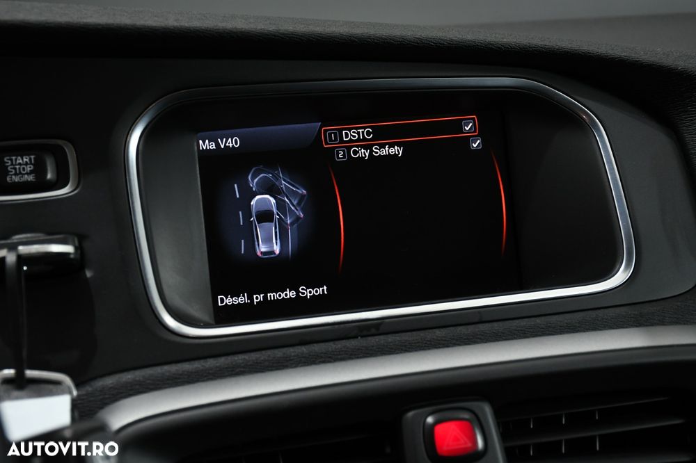 Volvo V40 Cross Country D3 Geartronic Momentum - 18