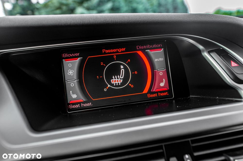 Audi S4 Avant S tronic - 35
